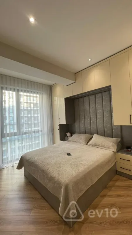 Kirayə verilir 2 otaqlı yeni tikili 55 m²