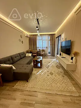 Kirayə verilir 2 otaqlı köhnə tikili 68 m² — Bakı, Nizami 2 otaq 68.00 m²