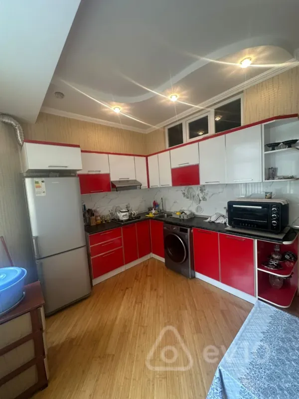 Satılır 2 otaqlı yeni tikili 70 m²