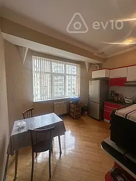 Satılır 2 otaqlı yeni tikili 70 m²