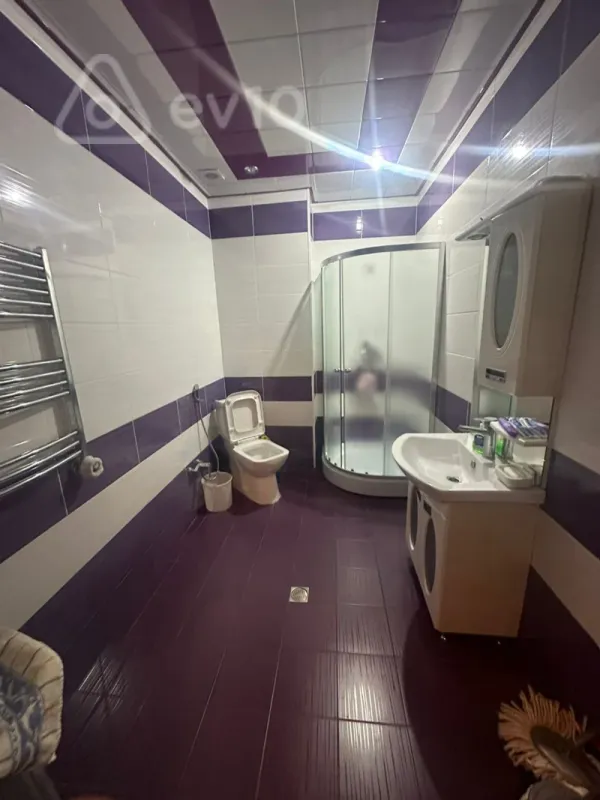 Satılır 2 otaqlı yeni tikili 70 m²