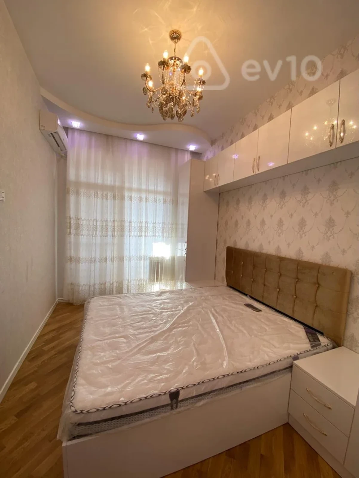 Kirayə verilir 2 otaqlı yeni tikili 60 m²