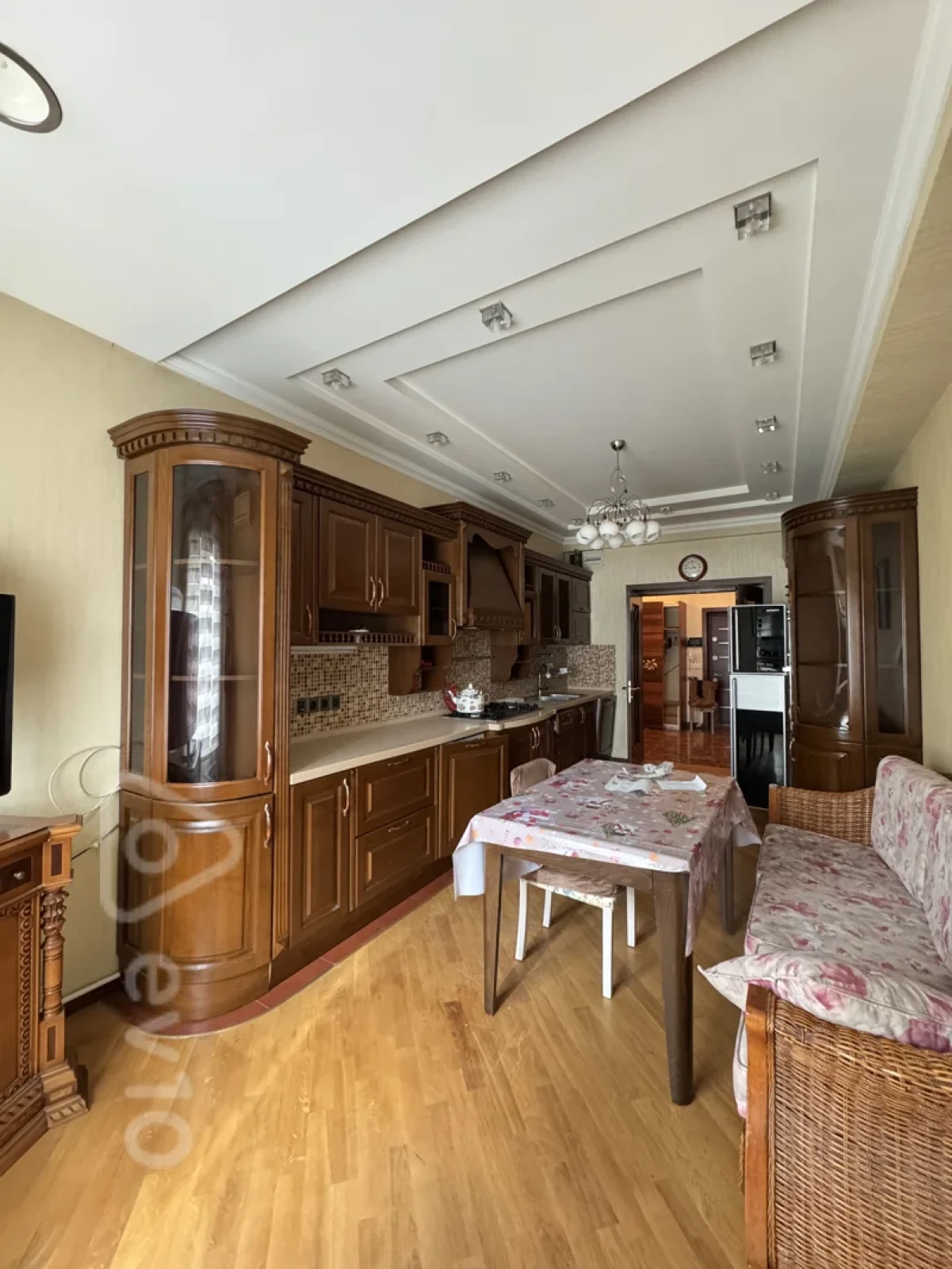 Kirayə verilir 3 otaqlı yeni tikili 150 m²