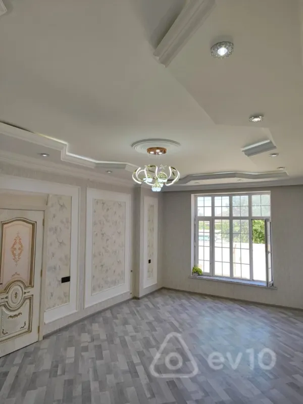 Satılır 4 otaqlı həyət evi 190 m²