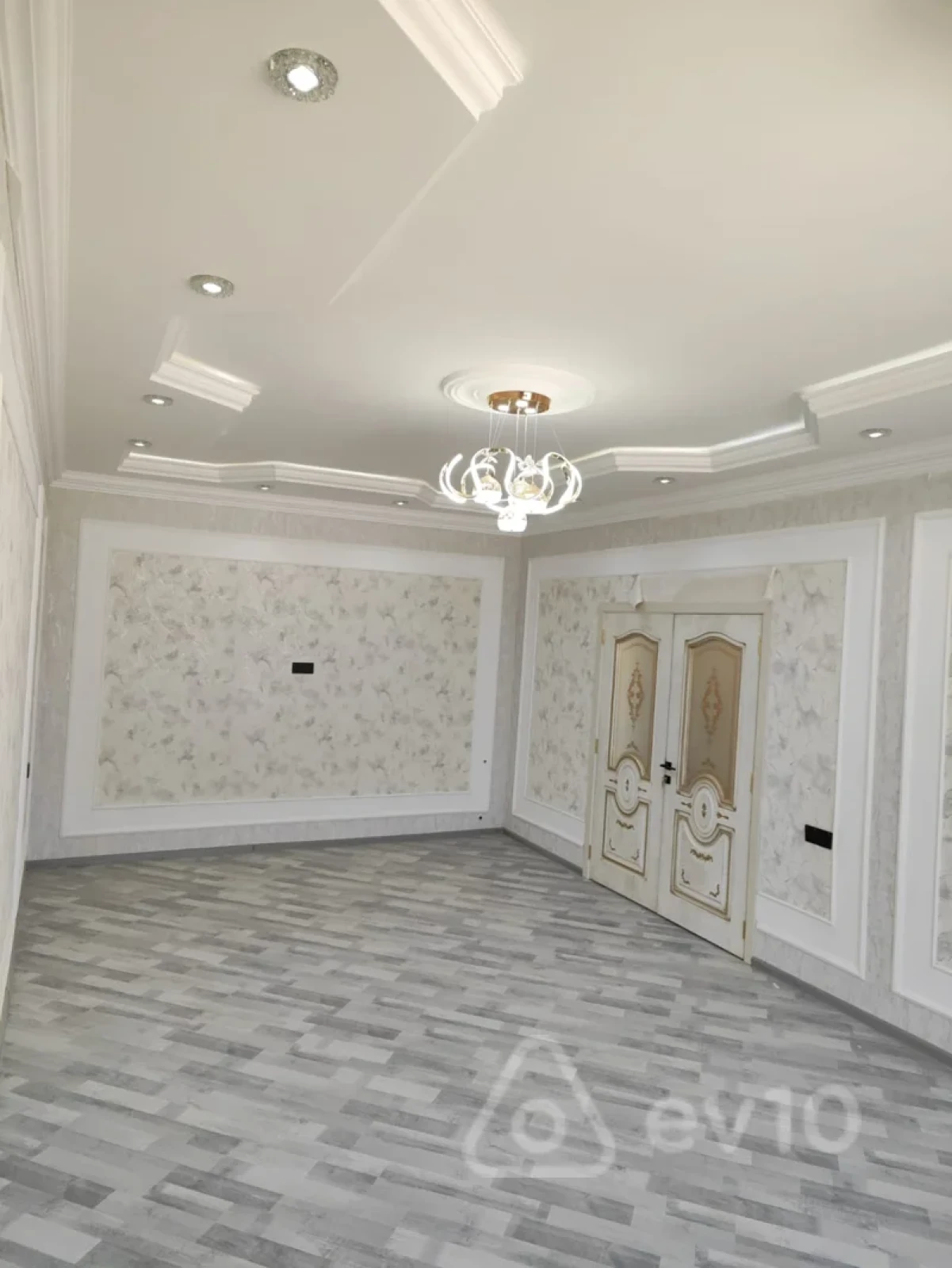 Satılır 4 otaqlı həyət evi 190 m²
