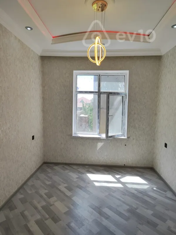 Satılır 4 otaqlı həyət evi 190 m²