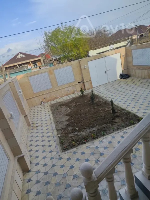 Satılır 4 otaqlı həyət evi 190 m²
