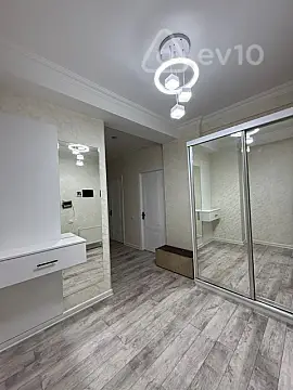 Satılır 3 otaqlı yeni tikili 100 m²