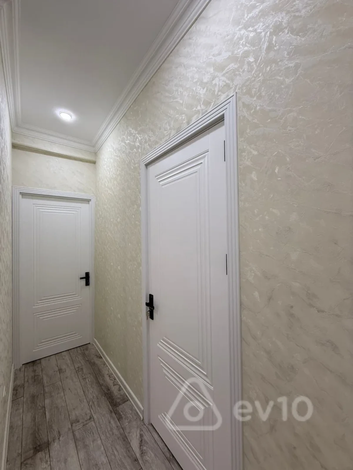 Satılır 3 otaqlı yeni tikili 100 m²