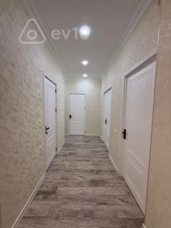 Satılır 3 otaqlı yeni tikili 100 m²