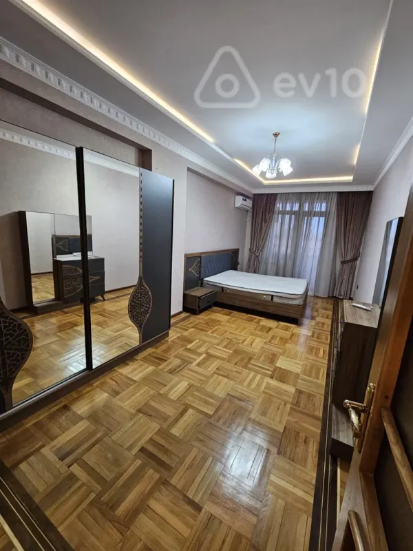 Kirayə verilir 2 otaqlı yeni tikili 95 m²