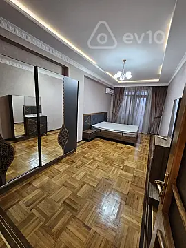 Kirayə verilir 2 otaqlı yeni tikili 95 m²