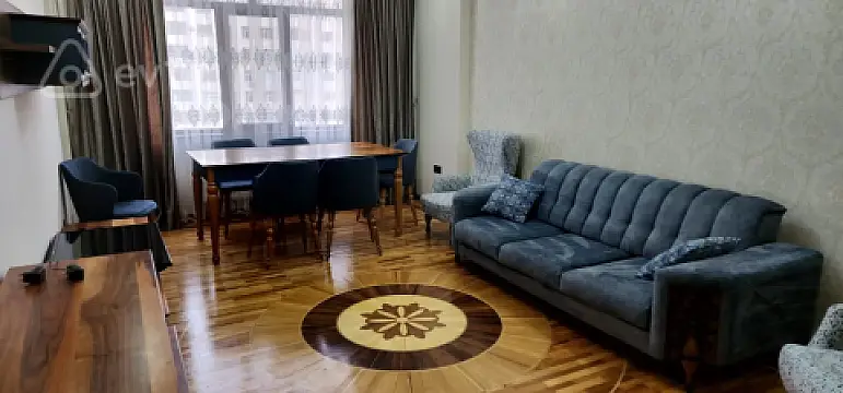 Kirayə verilir 2 otaqlı yeni tikili 95 m²