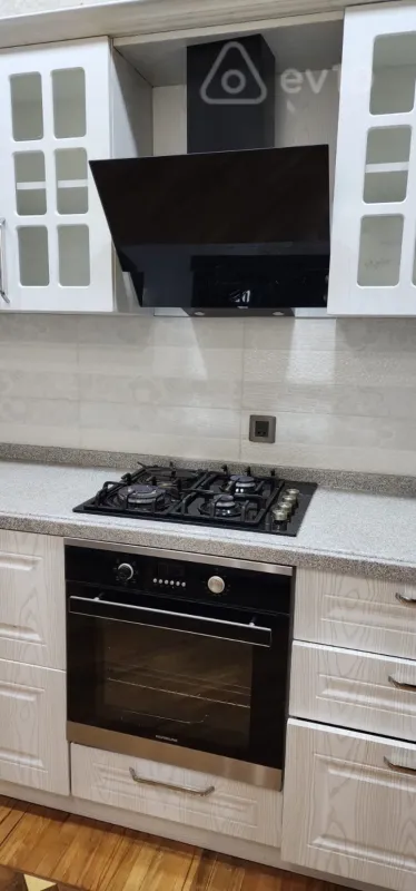 Kirayə verilir 2 otaqlı yeni tikili 95 m²