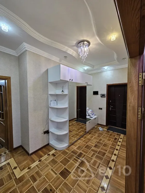 Kirayə verilir 2 otaqlı yeni tikili 95 m²