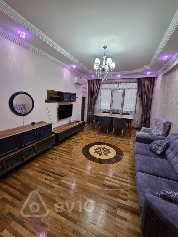 Kirayə verilir 2 otaqlı yeni tikili 95 m²