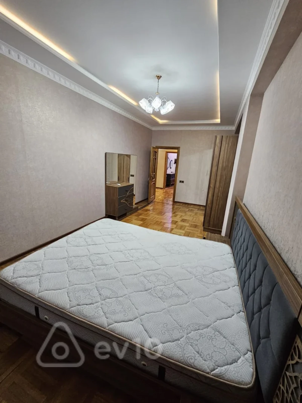 Kirayə verilir 2 otaqlı yeni tikili 95 m²