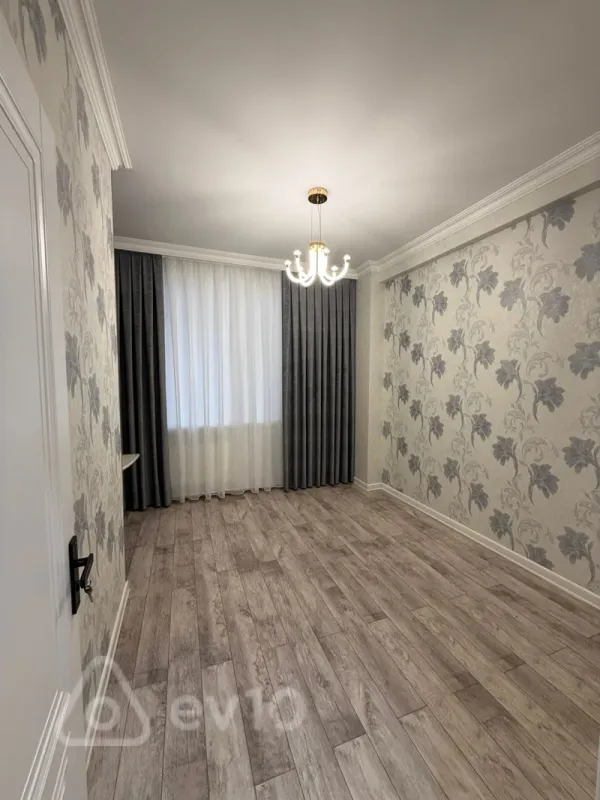 Satılır 3 otaqlı yeni tikili 100 m²
