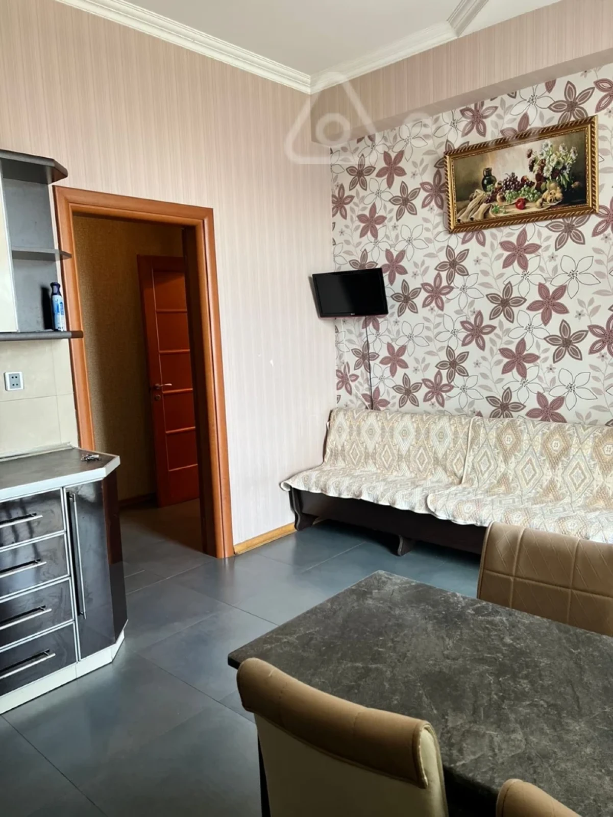 Kirayə verilir 2 otaqlı yeni tikili 85 m²