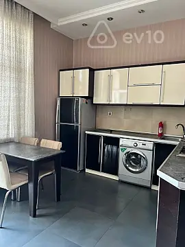 Kirayə verilir 2 otaqlı yeni tikili 85 m²