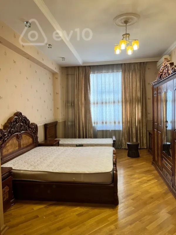 Kirayə verilir 2 otaqlı yeni tikili 85 m²