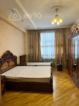 Kirayə verilir 2 otaqlı yeni tikili 85 m²