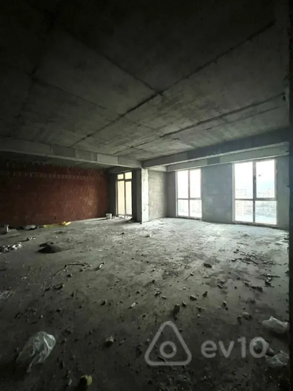 Satılır 4 otaqlı yeni tikili 190 m²