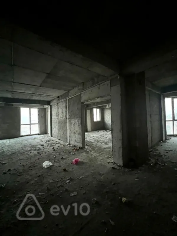 Satılır 4 otaqlı yeni tikili 190 m²