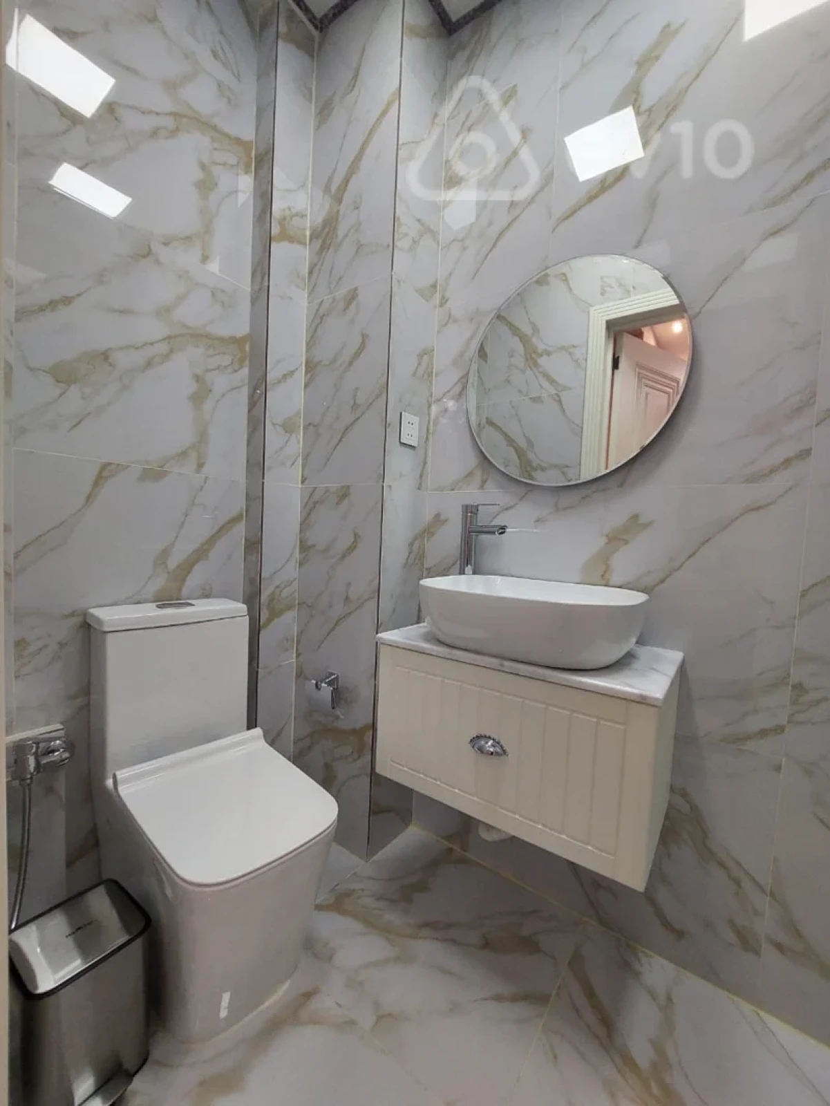 Kirayə verilir 3 otaqlı yeni tikili 136 m²