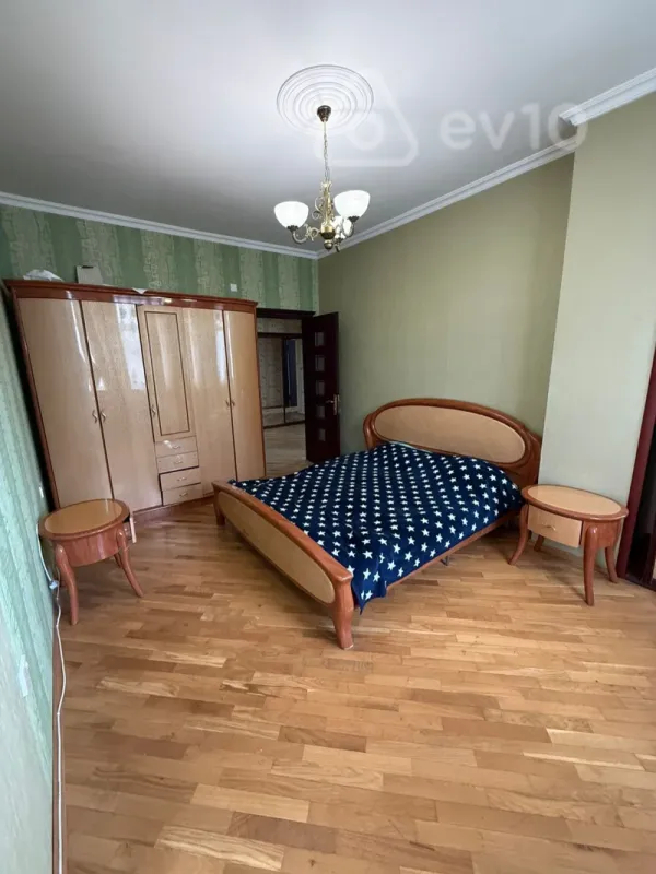 Kirayə verilir 3 otaqlı yeni tikili 95 m²