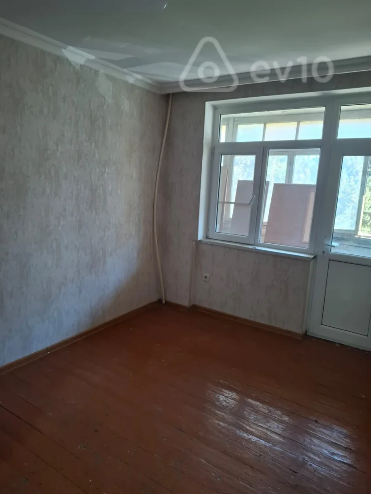 Kirayə verilir 3 otaqlı köhnə tikili 80 m²