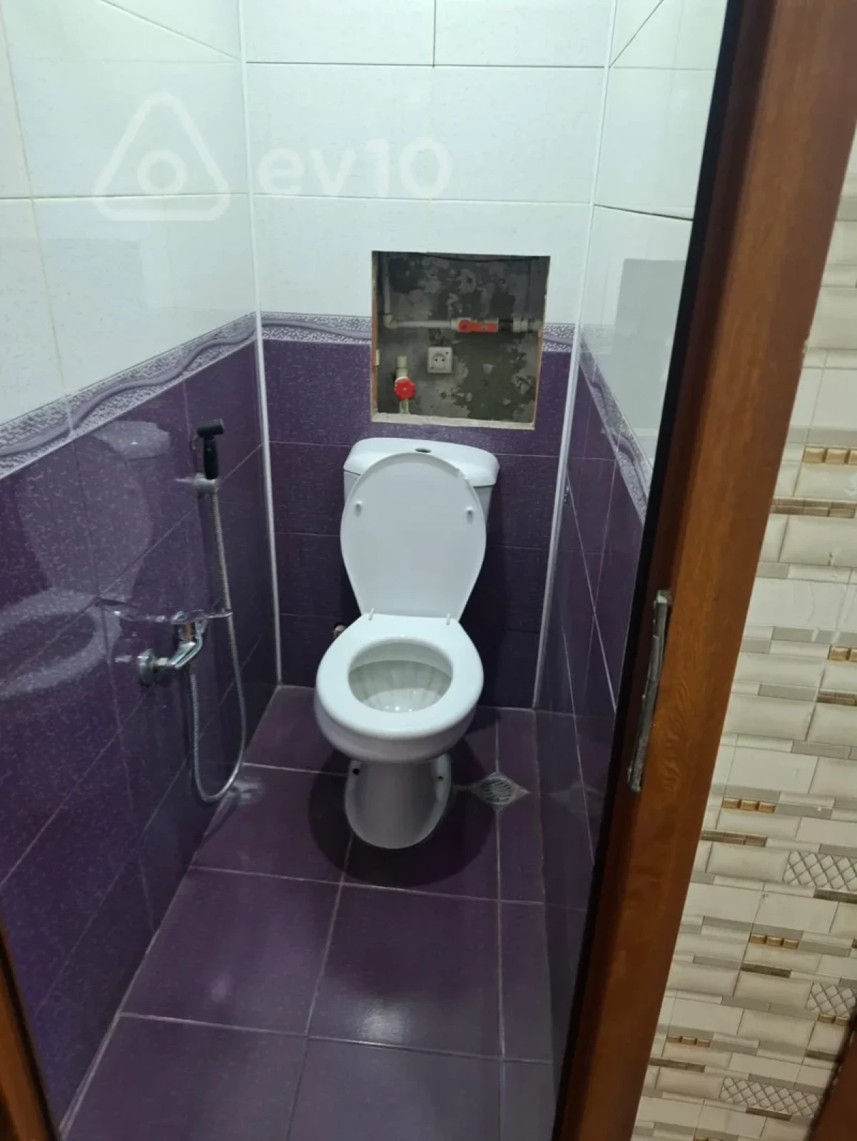 Kirayə verilir 3 otaqlı köhnə tikili 80 m²