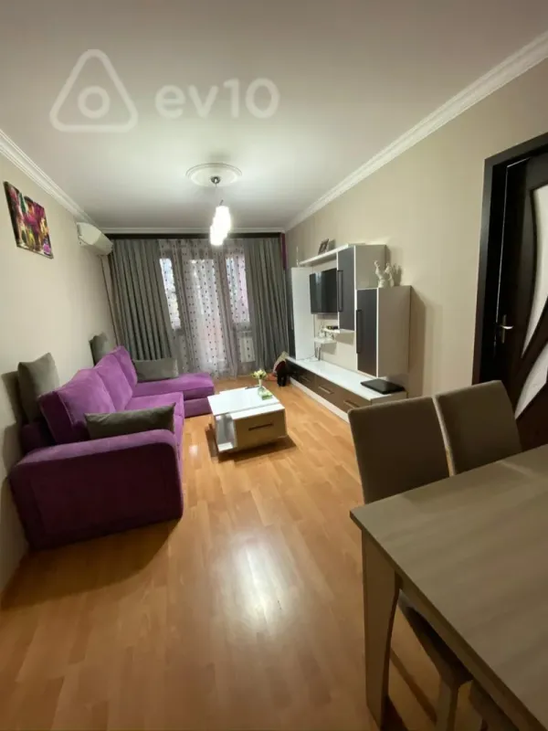 Satılır 3 otaqlı köhnə tikili 50 m²