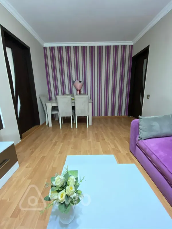 Satılır 3 otaqlı köhnə tikili 50 m²