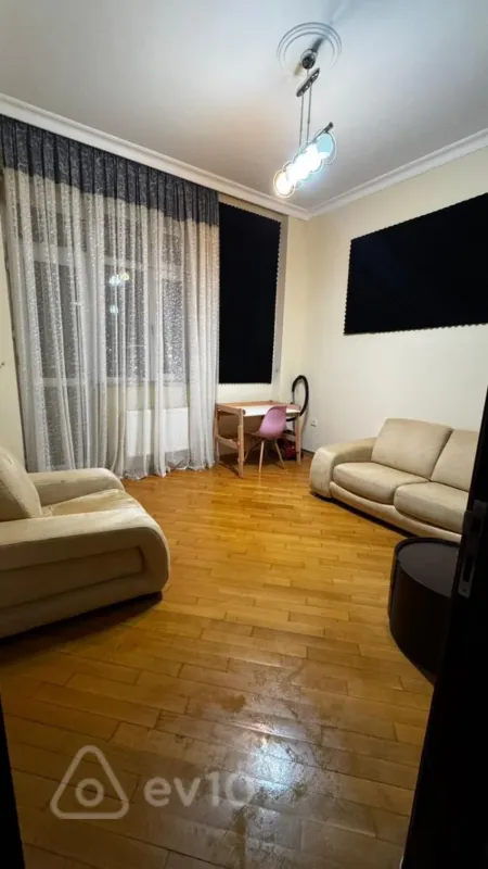 Kirayə verilir 3 otaqlı yeni tikili 110 m²