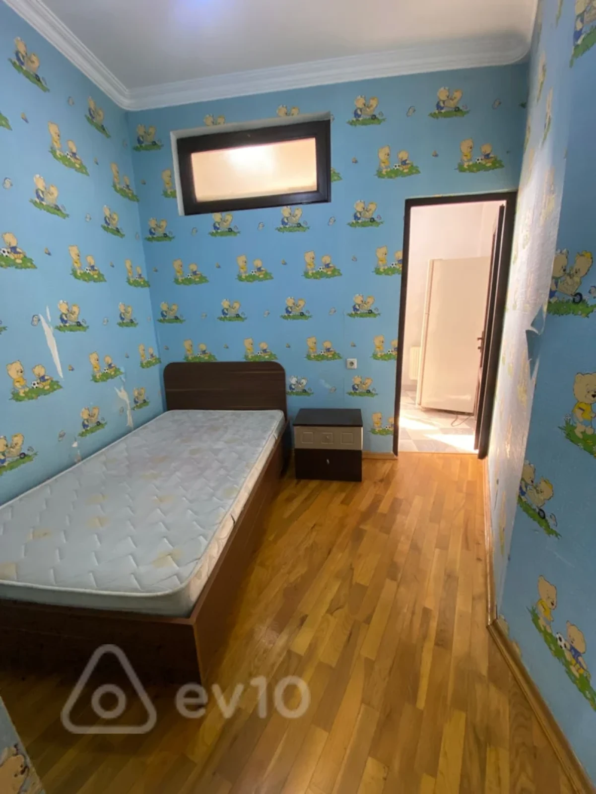 Kirayə verilir 3 otaqlı yeni tikili 120 m²