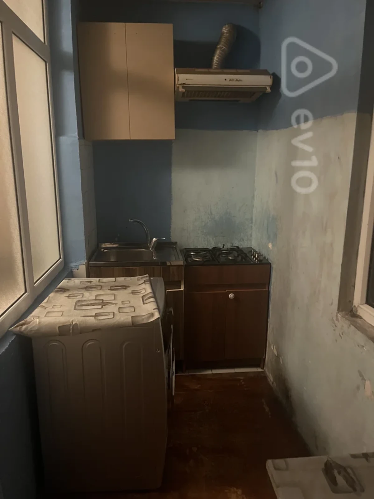 Kirayə verilir 2 otaqlı köhnə tikili 40 m²