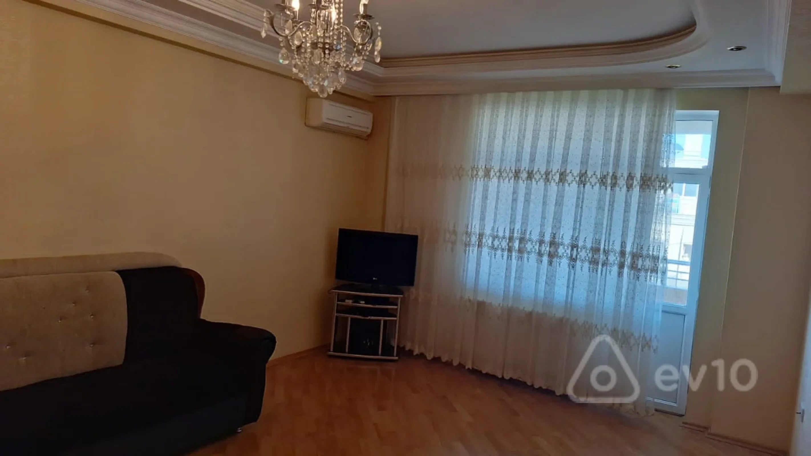 Kirayə verilir 2 otaqlı yeni tikili 90 m²