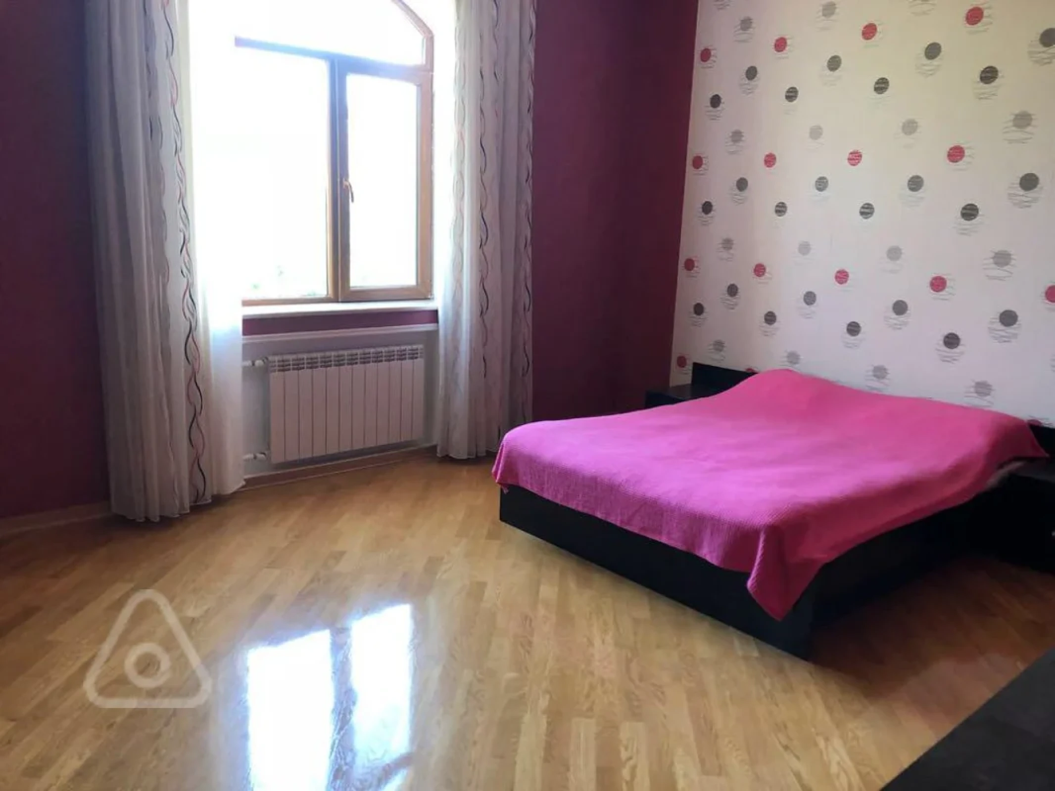 Kirayə verilir 7 otaqlı həyət evi 450 m²