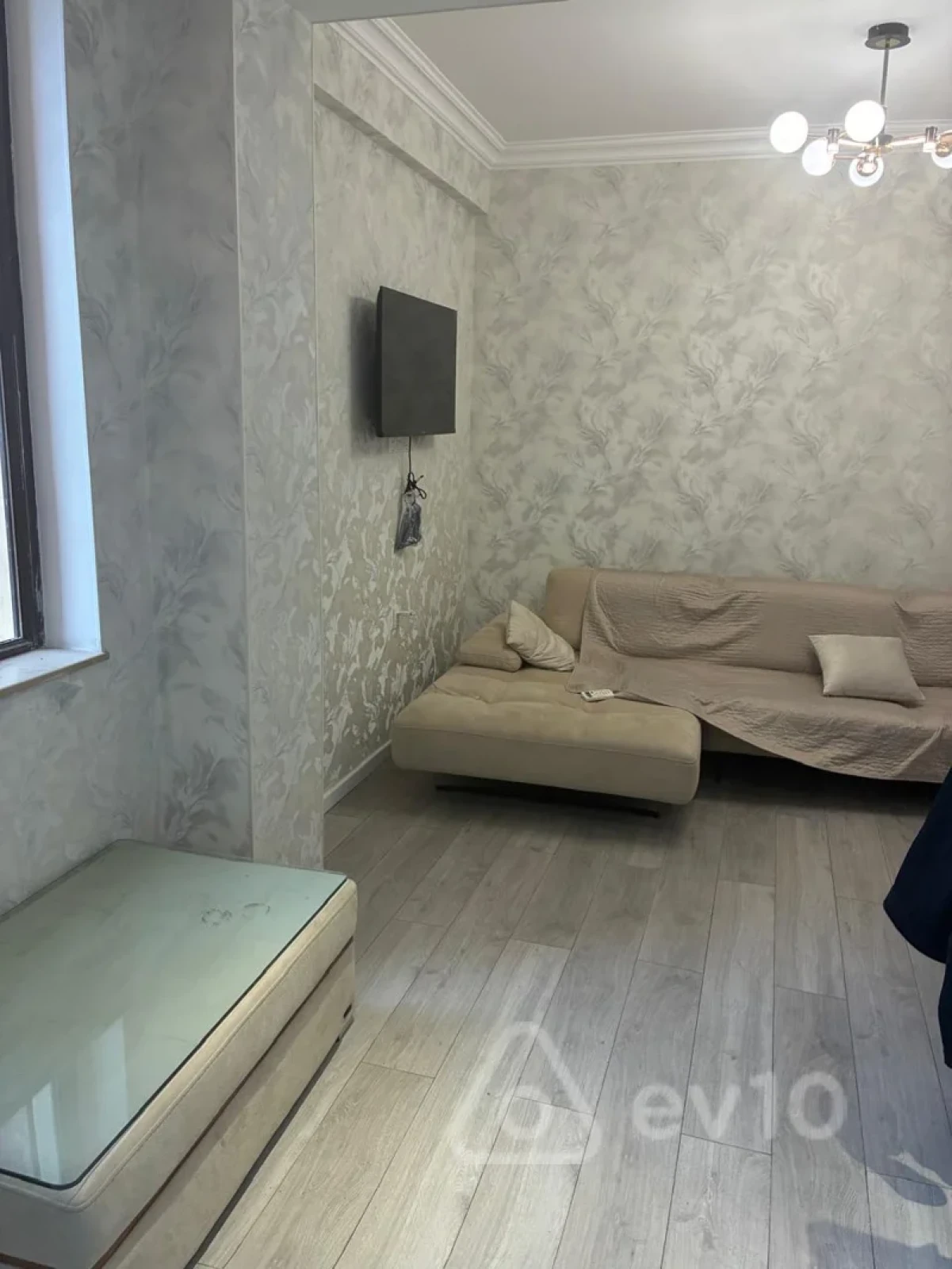 Kirayə verilir 2 otaqlı yeni tikili 70 m²