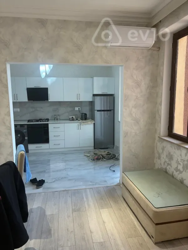 Kirayə verilir 2 otaqlı yeni tikili 70 m²