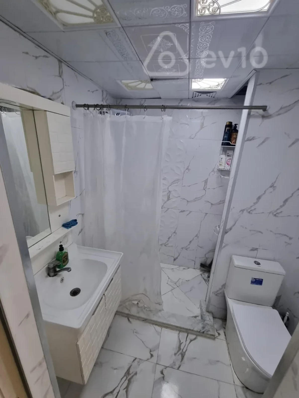 Satılır 3 otaqlı köhnə tikili 60 m²