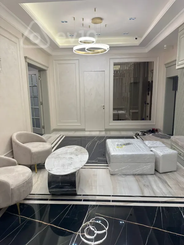 Kirayə verilir 3 otaqlı yeni tikili 180 m²