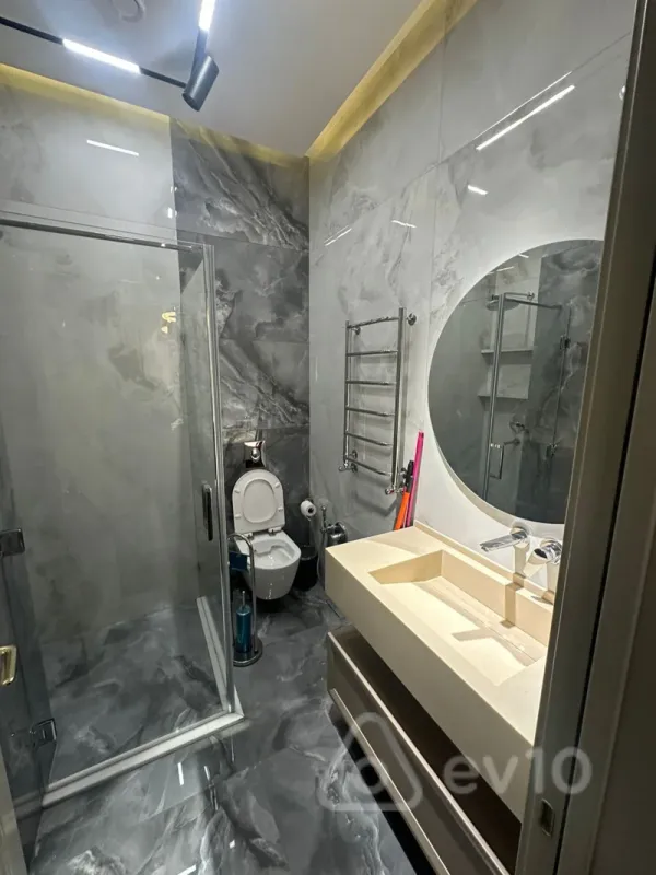 Kirayə verilir 3 otaqlı yeni tikili 180 m²