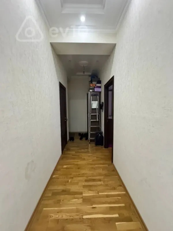 Satılır 2 otaqlı yeni tikili 75 m²