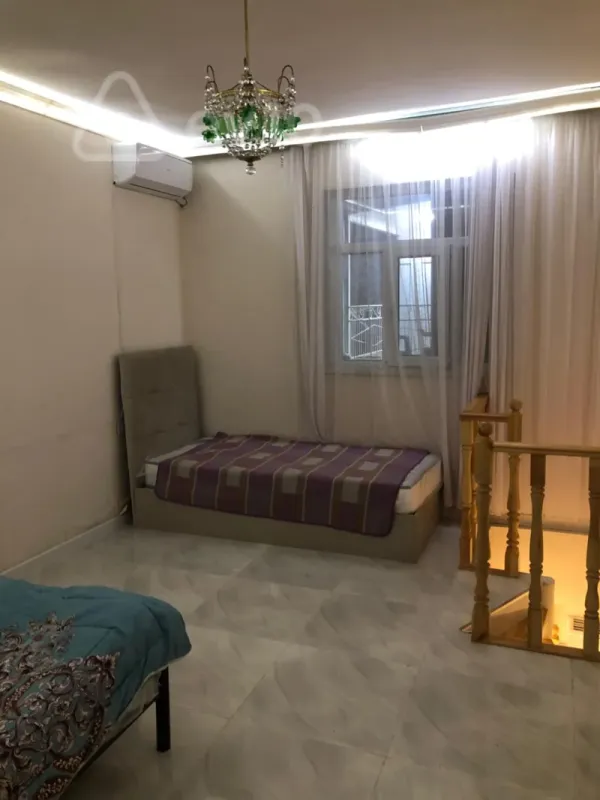 Satılır 2 otaqlı köhnə tikili 40 m²