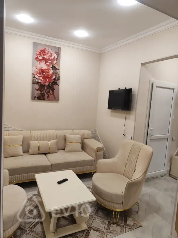 Satılır 2 otaqlı köhnə tikili 40 m²