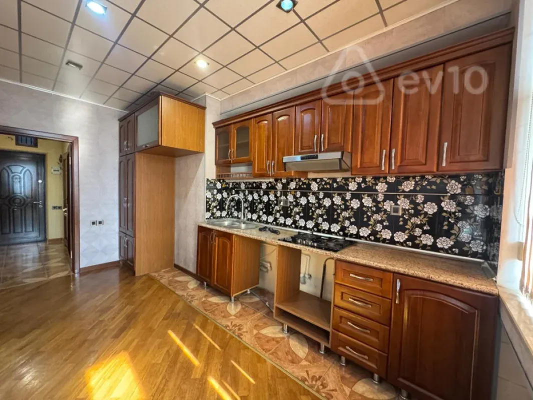 Satılır 2 otaqlı yeni tikili 55 m²