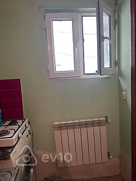 Kirayə verilir 1 otaqlı həyət evi 30 m²