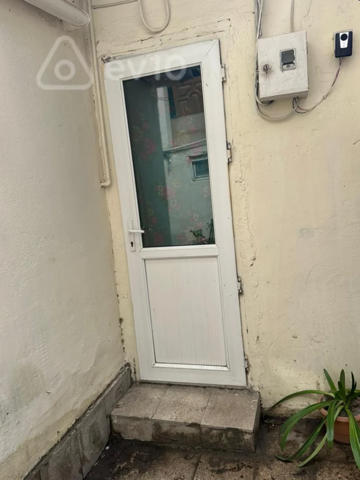 Kirayə verilir 1 otaqlı həyət evi 30 m²